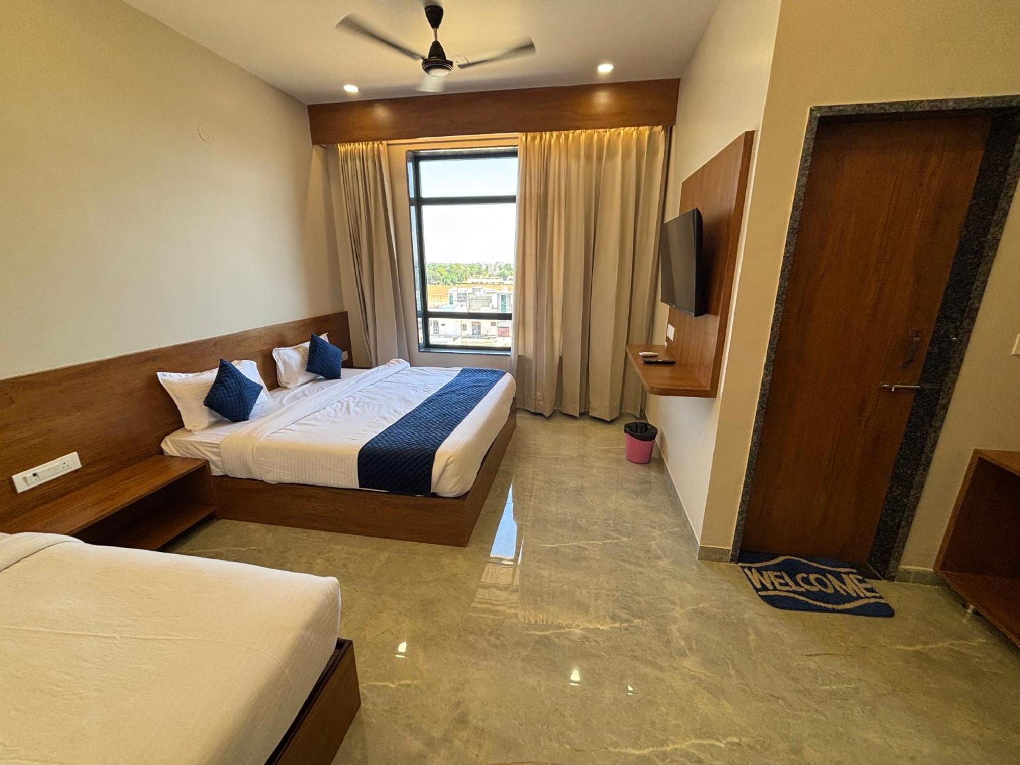 Hotel Sisodiya Palace Khātu المظهر الخارجي الصورة
