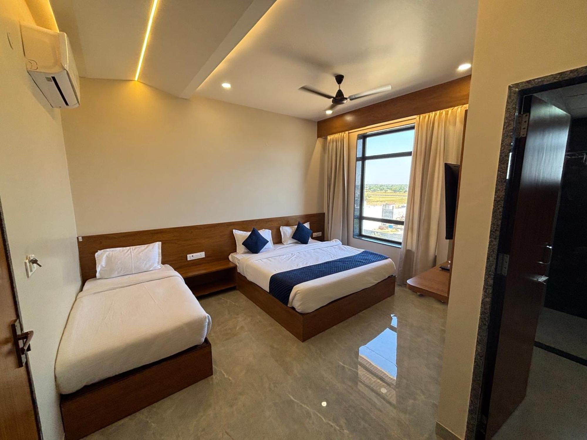 Hotel Sisodiya Palace Khātu المظهر الخارجي الصورة